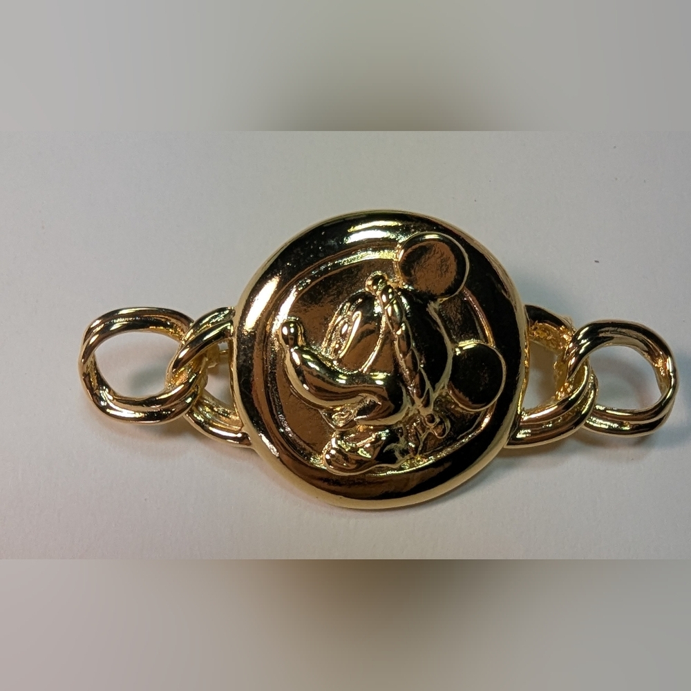 Wendy Gell Disney pin Mickey Mouse Roman Emperor with  chain.